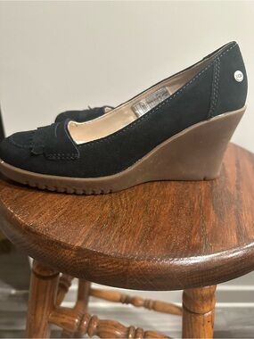 UGG Australia Blk Suede Shearling Lined Wedge Loafers Kiltie Pumps Women’s 7